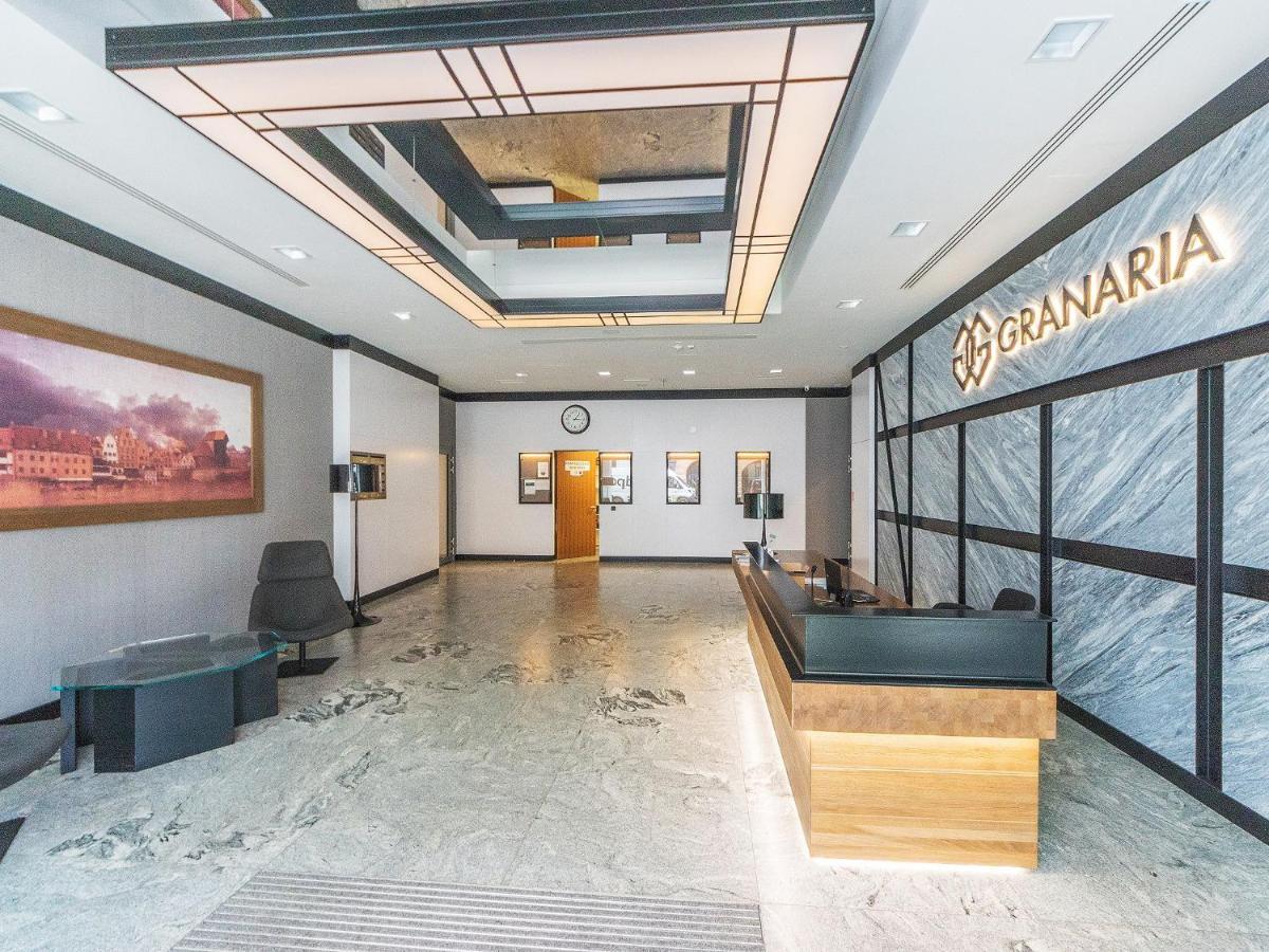 Flatbook - City Center Apartments Granaria With Parking غدانسك المظهر الخارجي الصورة